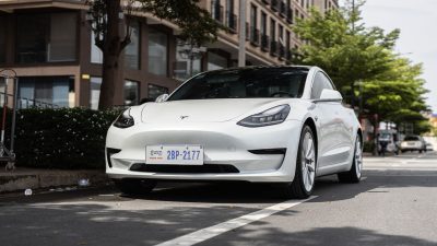 Musk pushes regulatory limits with Tesla’s Cybercab robotaxi service