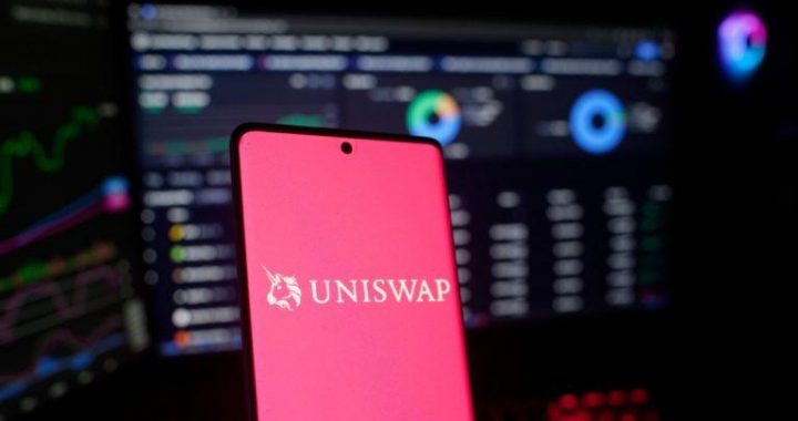 Tokenized Stocks Hit $20.9 Billion DEX Volume as Uniswap Leads