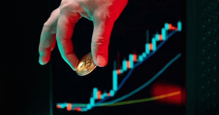 AI Risk Is Bitcoin Price Opportunity as Giant Funds Get Anxious