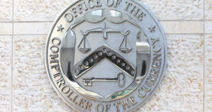 Community Bankers Sue US Banking Regulator Over ‘Side Door’ Crypto Charters