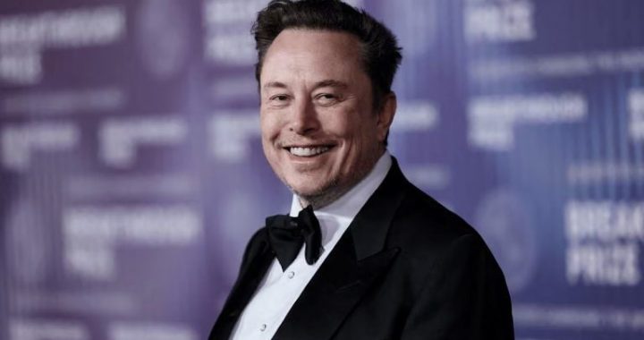 Elon Musk Adds $65 Billion in a Day to Reclaim Trillionaire Status