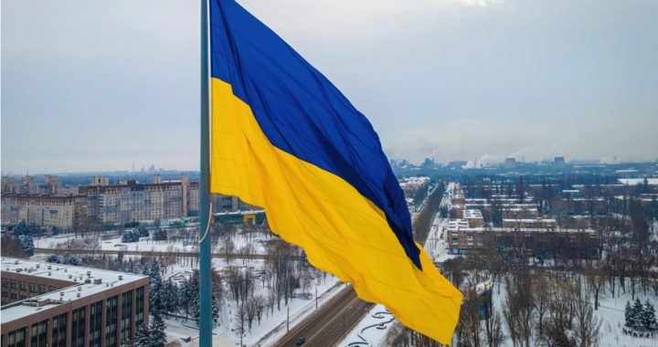 Ukraine’s ‘Kinetic Sanctions’ Disrupt Russian A7A5 Stablecoin Services: Elliptic